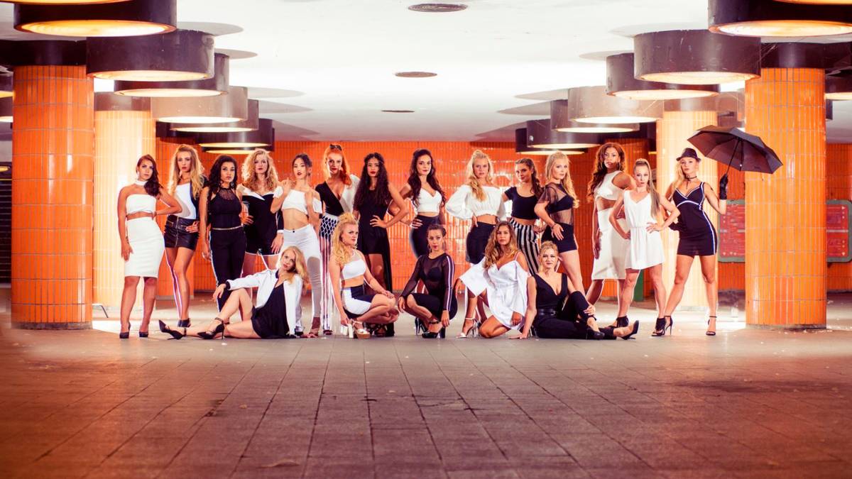 Für das ALBA-Fotoshooting war das Danceteam unter anderem in der Berliner U-Bahn unterwegs.