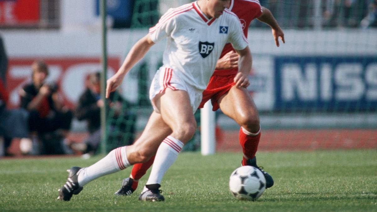 MARC MCGHEE: Der nächste Brite beim HSV - nachdem McGhee 1983 mit Aberdeen den Europapokal der Pokalsieger nach einem Finalsieg gegen Real Madrid holt, wechselt er in der nächsten Saison nach Hamburg. In 30 Spielen erzielt der Schotte dort sieben Treffer, ehe es ihn wieder zurück in die Heimat zieht