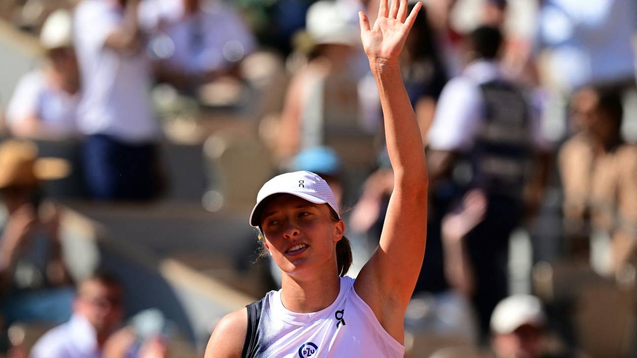 Favoritinnen um Swiatek locker weiter