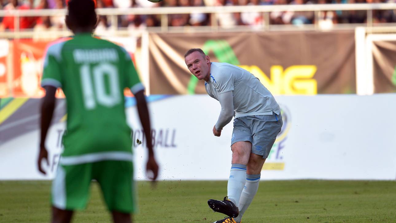 Rooney mit Traumtor für Everton