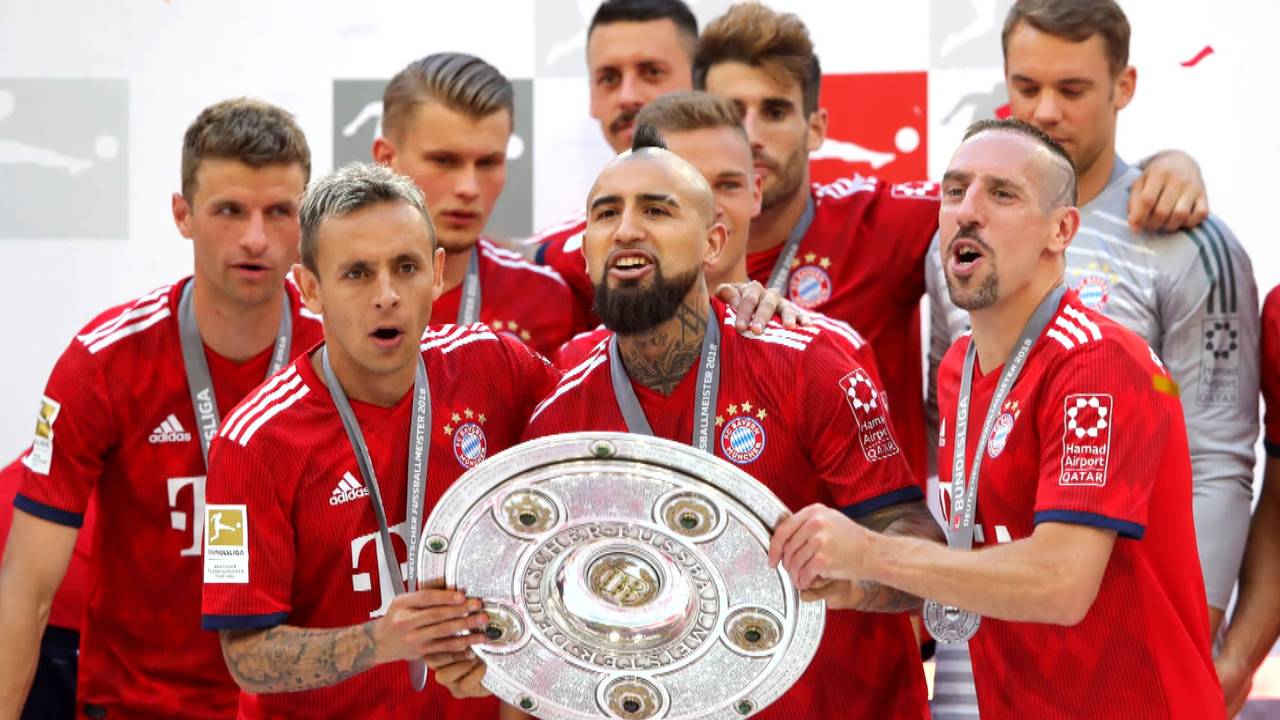 Newsflash: Arturo Vidal vom FC Barcelona blickt auf seine Bayern-Zeit zurück