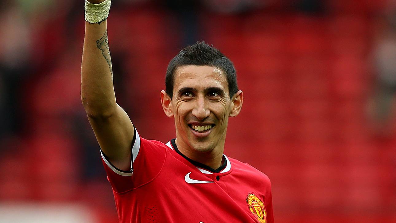 Manchester United v Aston Villa - Premier League