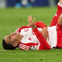 Im Halbfinal-Hinspiel der Champions League gegen Real Madrid hat Jamal Musiala beim FC Bayern überzeugt. Dabei muss er auf Tabletten und eine Spritze zurückgreifen.