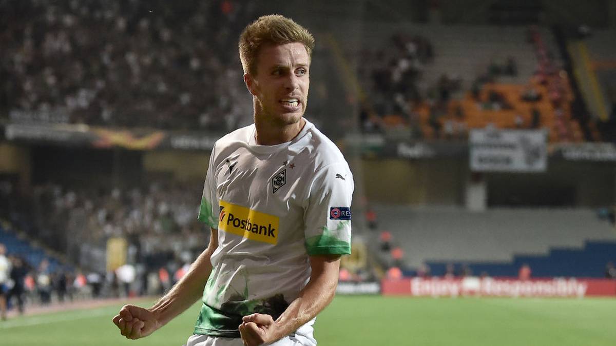 PATRICK HERRMANN: Borussias Stehaufmännchen. Immer wieder lange verletzt, dann fast abgegeben – und dann mit Leistungen, die ihn der Nationalmannschaft nahe bringen. In diesem Jahr hat der Außenstürmer auch schon wieder zwei Treffer und eine Vorlage aus sechs Partien zu Buche stehen. Effektiver als Wohlers damals, doch der Vergleich hinkt etwas, weil Herrmann deutlich offensiver zum Einsatz kommt