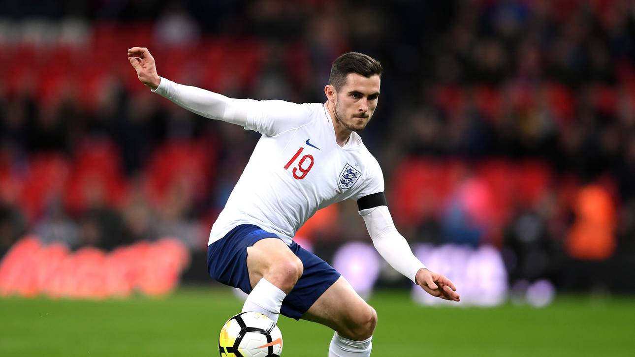 Opa macht nach England-Debüt Kasse