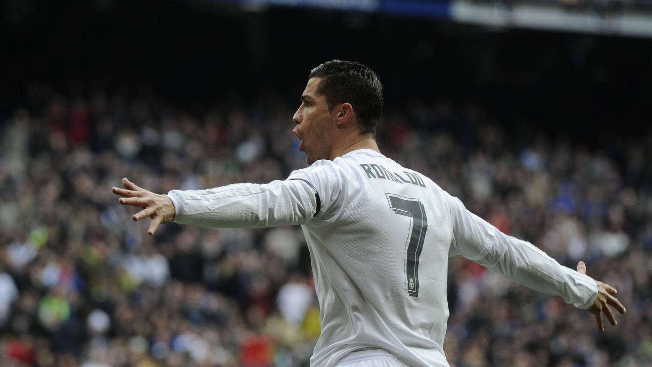 Rekordschütze Ronaldo zieht davon