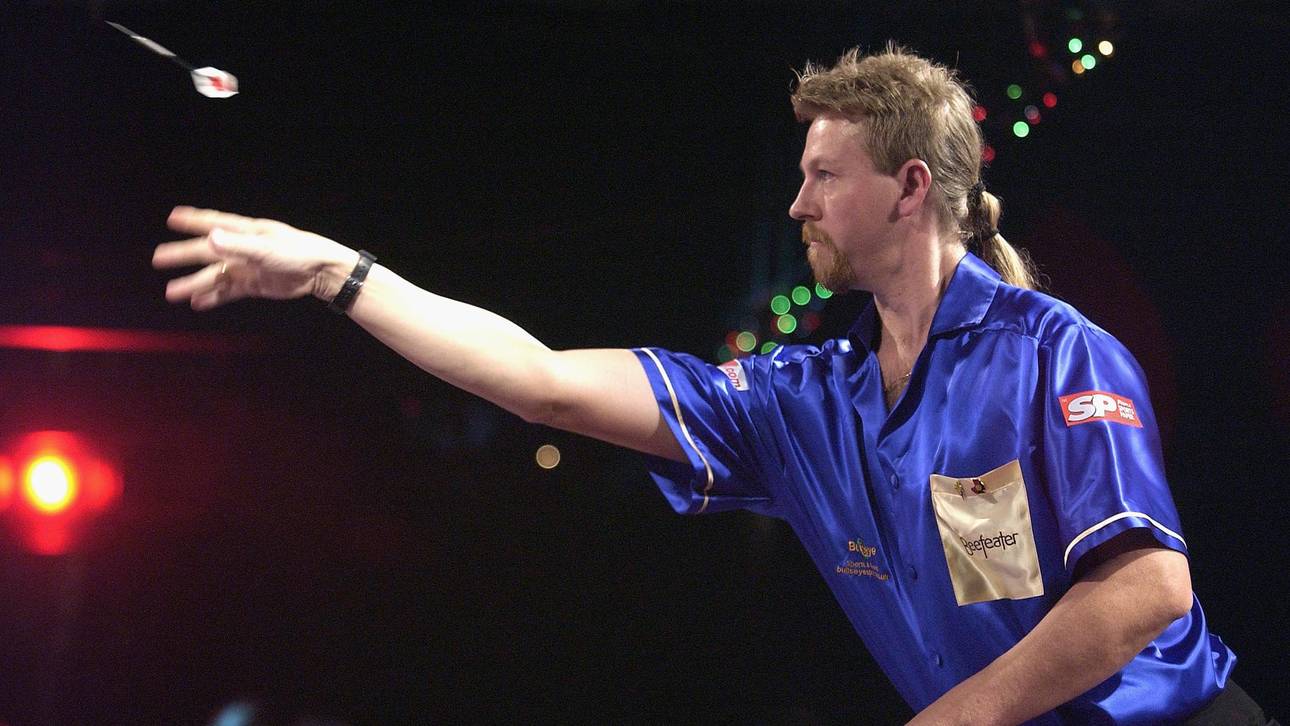 Bei der Weltmeisterschaft 2003 gab Simon Whitlock sein Debüt