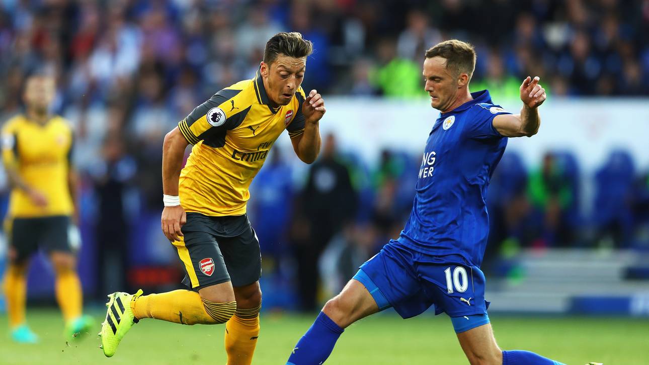 Arsenal in Leicester mit Elfer-Glück