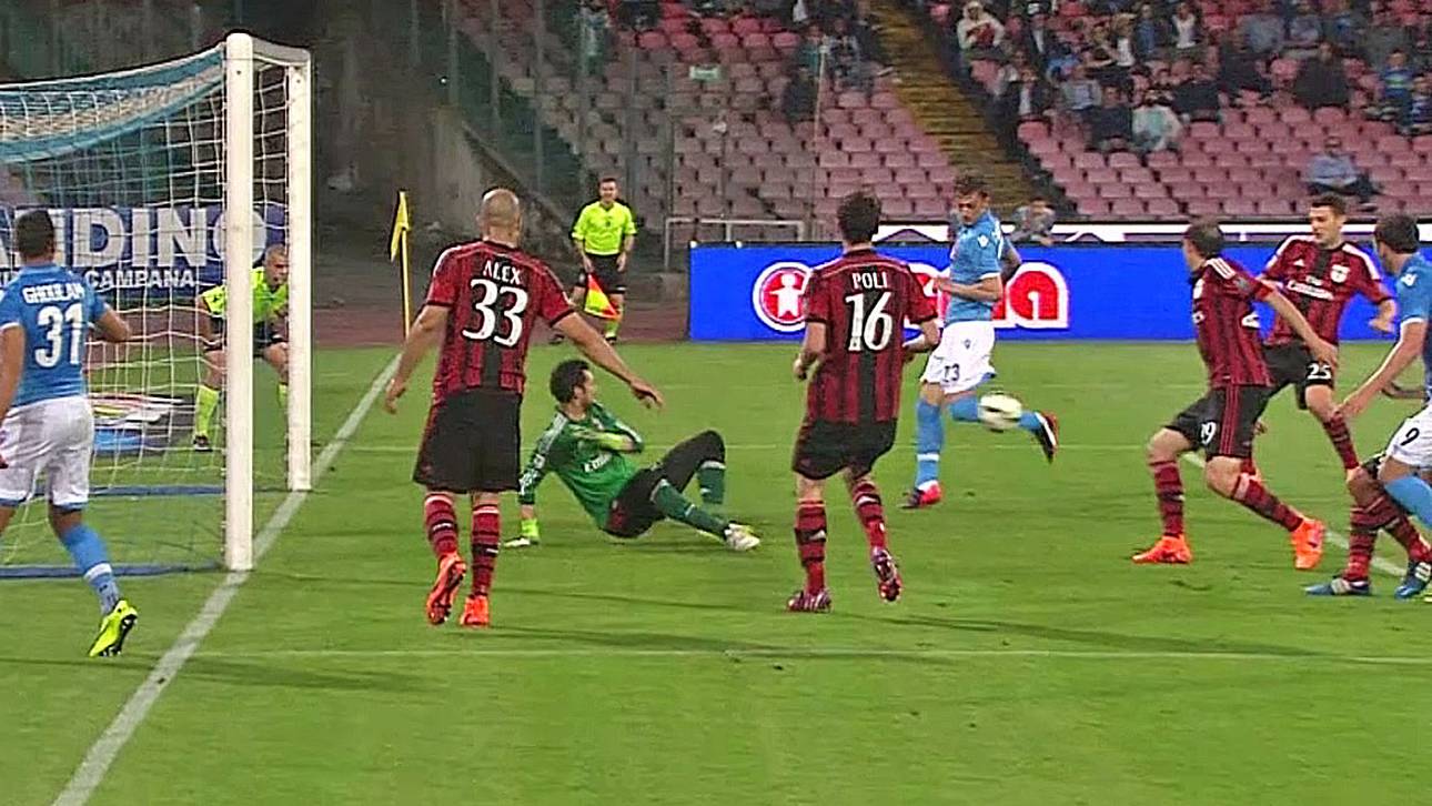 Neapel schießt Mailand ab