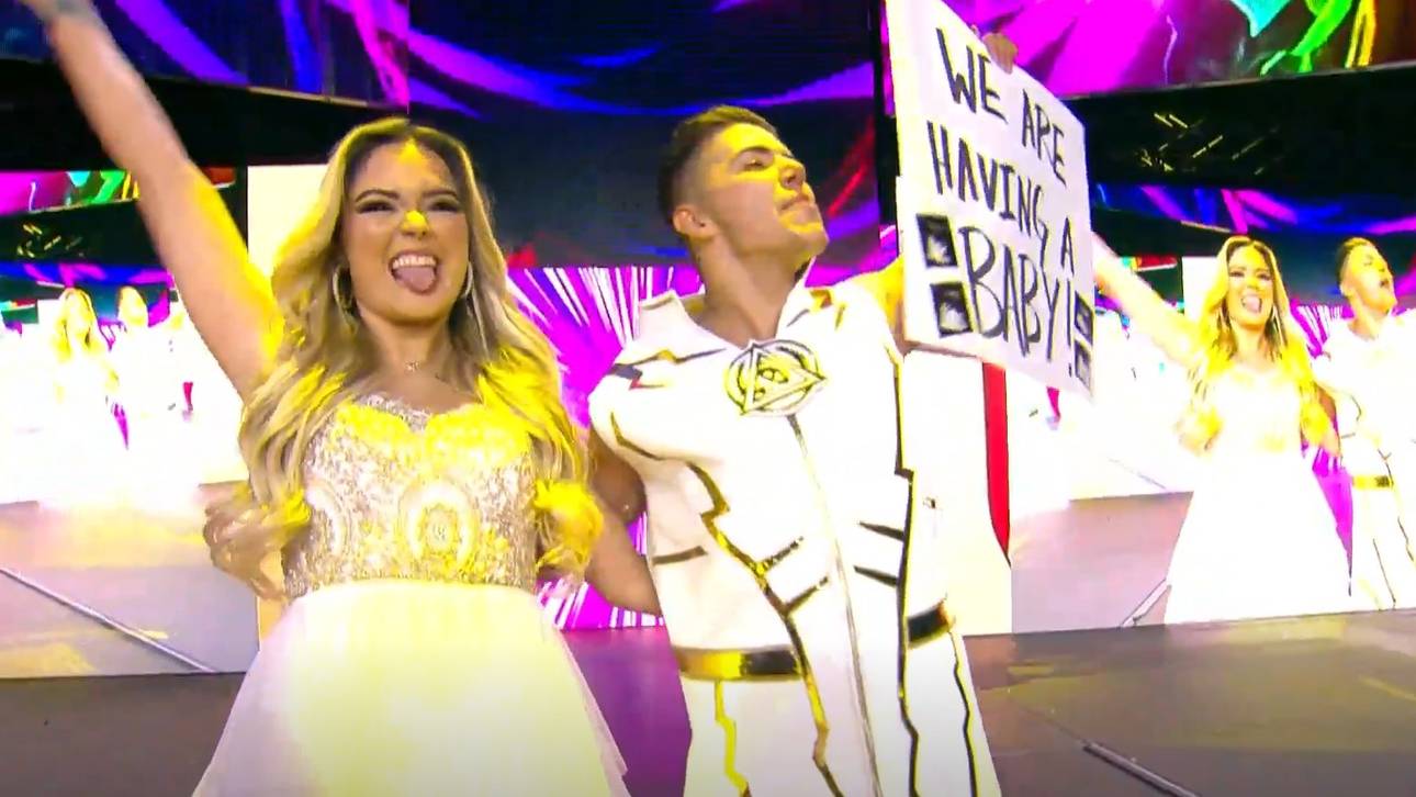 Wrestling-Paar enthüllt Babyglück