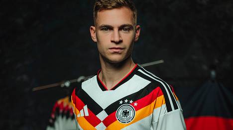 Adidas stellt gleich 22 neue Nationaltrikots vor - darunter auch das deutsche für die WM 2026. Das DFB-Outfit erinnert an vergangene Weltmeisterschaften. 