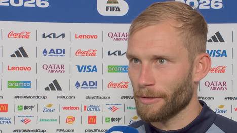 Konrad Laimer zeigt sich nach der Niederlage gegen Argentinien kämpferisch. Der ÖFB-Star lobt die Leistung seiner Mannschaft, kritisiert aber die Schiedsrichterlinie und die vielen ungeahndeten Fouls der Argentinier.