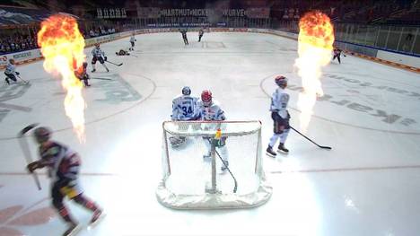 Die Eisbären Berlin und der ERC Ingolstadt liefern sich ein spektakuläres Duell um den Finaleinzug. Sechs Treffer fallen im entscheidenden Halbfinalspiel.