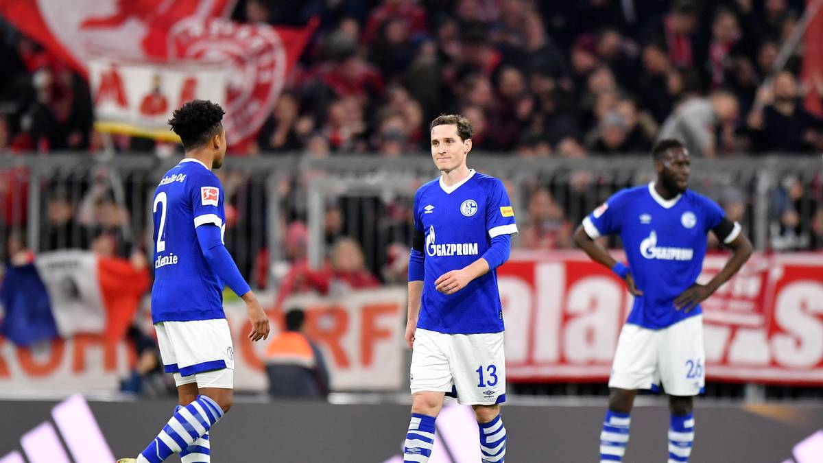 PLATZ 16 - FC SCHALKE 04: Schalke kommt einfach nicht in Fahrt. Dem Pokal-Sieg gegen Düsseldorf folgte die Niederlage bei den Bayern. Nur eines der vergangenen vier Bundesliga-Spiele wurde gewonnen, dazu diverse Nebenkriegsschauplätze wie die Fährmann-Demission oder die Kritik an Rudy (M.). In der aktuellen Form chancenlos gegen Manchester City