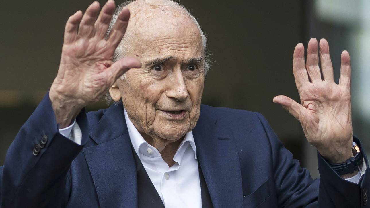 Blatter schießt gegen Infantino