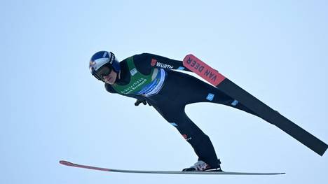 Seit 1950 gibt es das Skifliegen. Bis heute übertreffen sich die Protagonisten mit ihren weiten Sprüngen. Rekorde wurden in all den Jahren immer wieder pulverisiert.