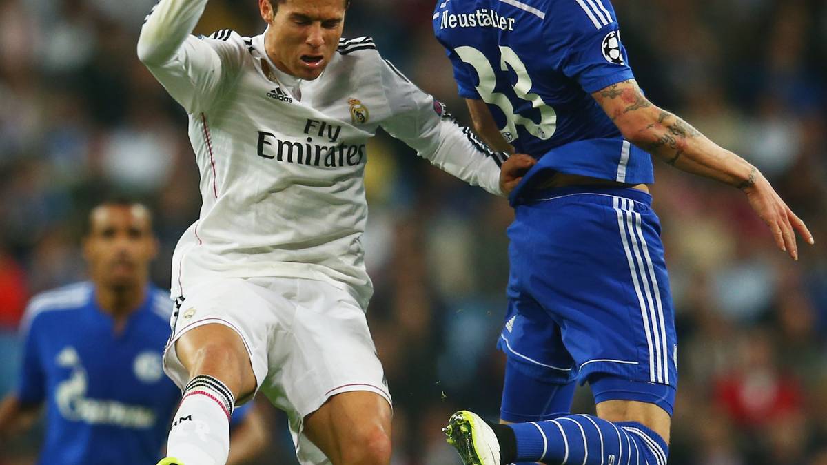 ROMAN NEUSTÄDTER: Bei Benzemas Tor einer der vielen Stehengelassenen, ansonsten zuverlässiger Ballverteiler und Wegezusteller. SPORT1-Note 3