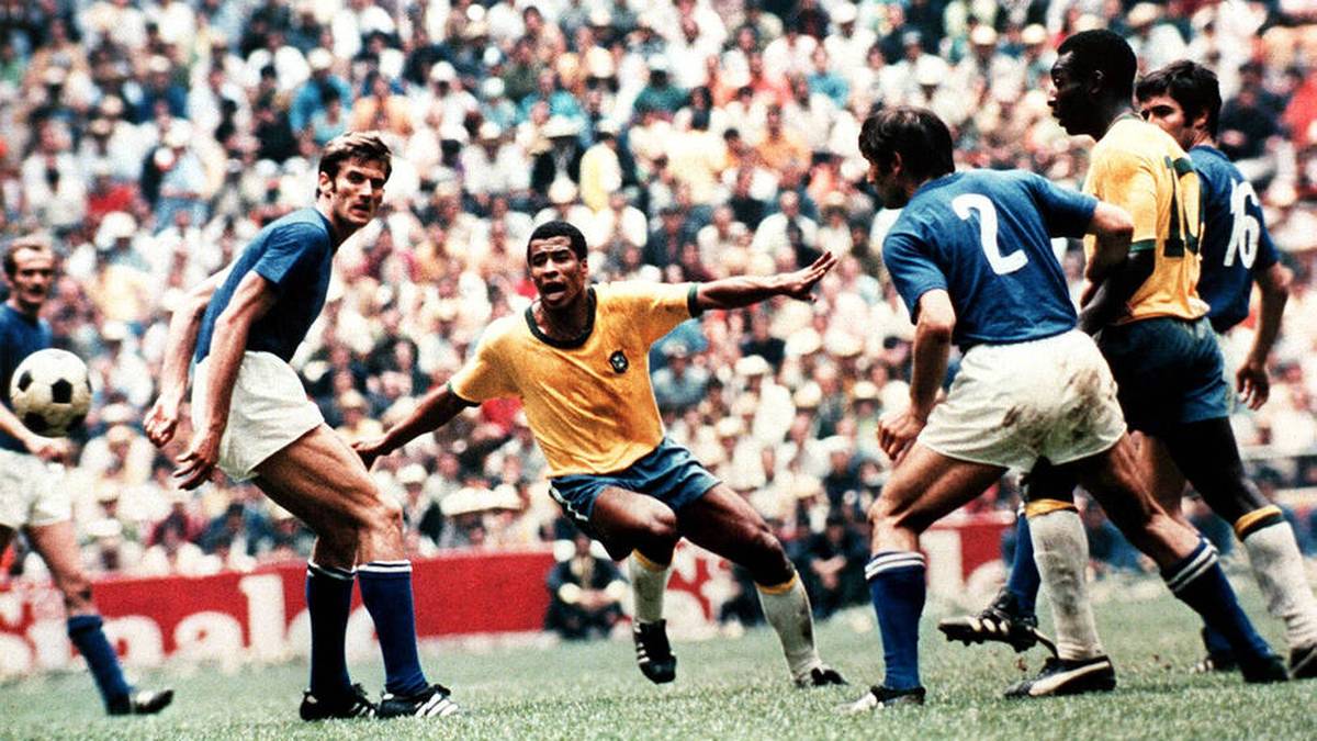 1970: Brasilien holt in Mexiko zum dritten Mal den Weltmeistertitel. Im Finale bezwingen sie Italien mit 4:1