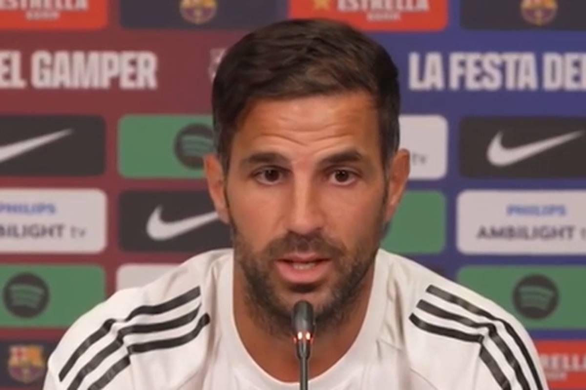 Cesc Fàbregas traut Lamine Yamal eine große Zukunft zu. Der Como-Trainer sieht im 18-jährigen Barca-Juwel das Potenzial, eines Tages so dominant wie Lionel Messi zu sein und den Ballon d'Or zu gewinnen.
