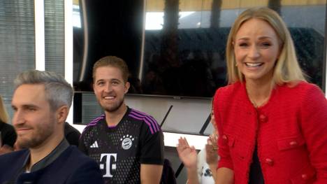 Ein Bayern-Fan wird ständig auf seine Ähnlichkeit zu Harry Kane angesprochen. Im STAHLWERK Doppelpass erzählt er, wie es zu einem Treffen mit dem Bayern-Star kam.