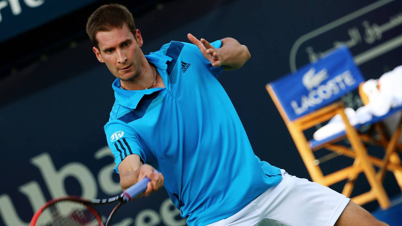 Mayer meldet sich mit Sieg zurück