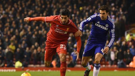 Emre Can (l.) von Liverpool duellierte sich im Hinspiel mit Cesc Fabregas vom FC Chelsea