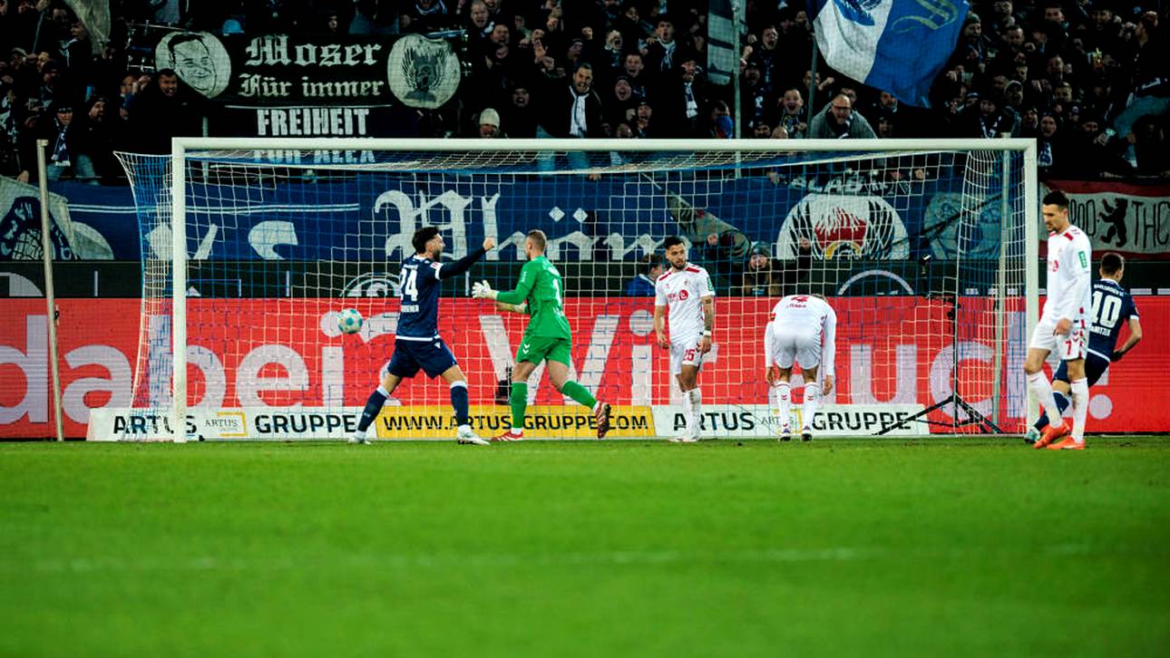 Slapstick-Aktion besiegelt Köln-Pleite