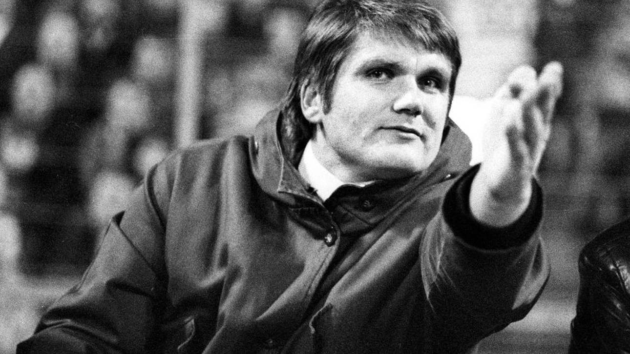 Der junge Hans Meyer als Trainer des FC Carl Zeiss Jena 1978