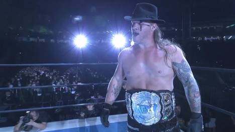 Chris Jericho tauchte mit dem Titelgürtel von AEW bei NJPW auf