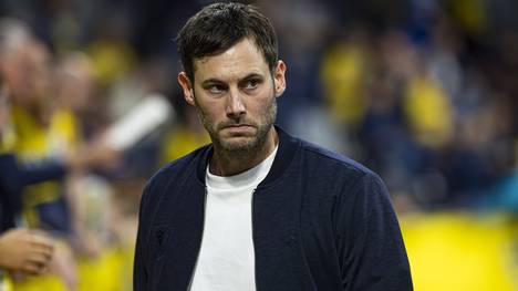 Uwe Gensheimer wurde bei den Rhein-Neckar Löwen als Sportchef abgesetzt, bleibt dem Verein aber erhalten. Er übernimmt künftig eine neue Rolle mit Fokus auf Zukunftsprojekte.