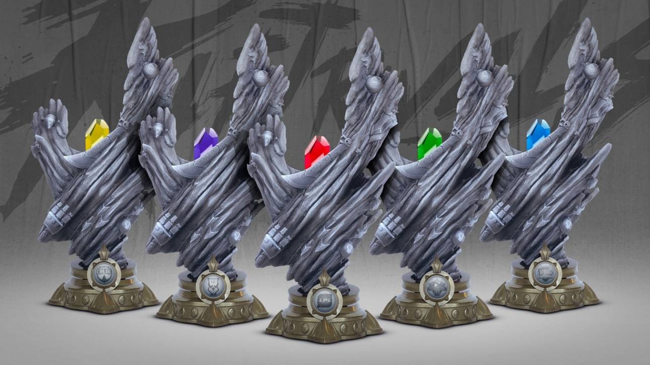 Die Trophäe des Rift Rivals 2018
