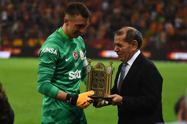 Galatasaray-Boss öffnet Tür