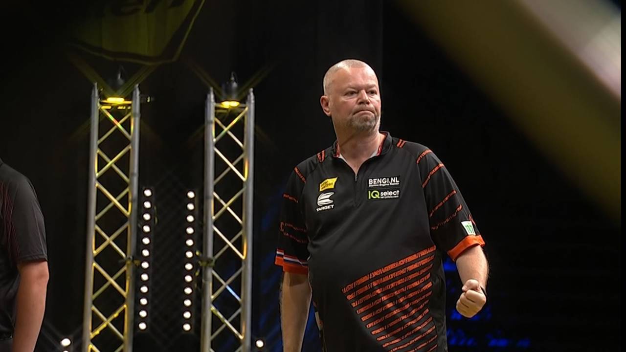 European Darts Matchplay: Raymond van Barneveld zeigt seine Klasse
