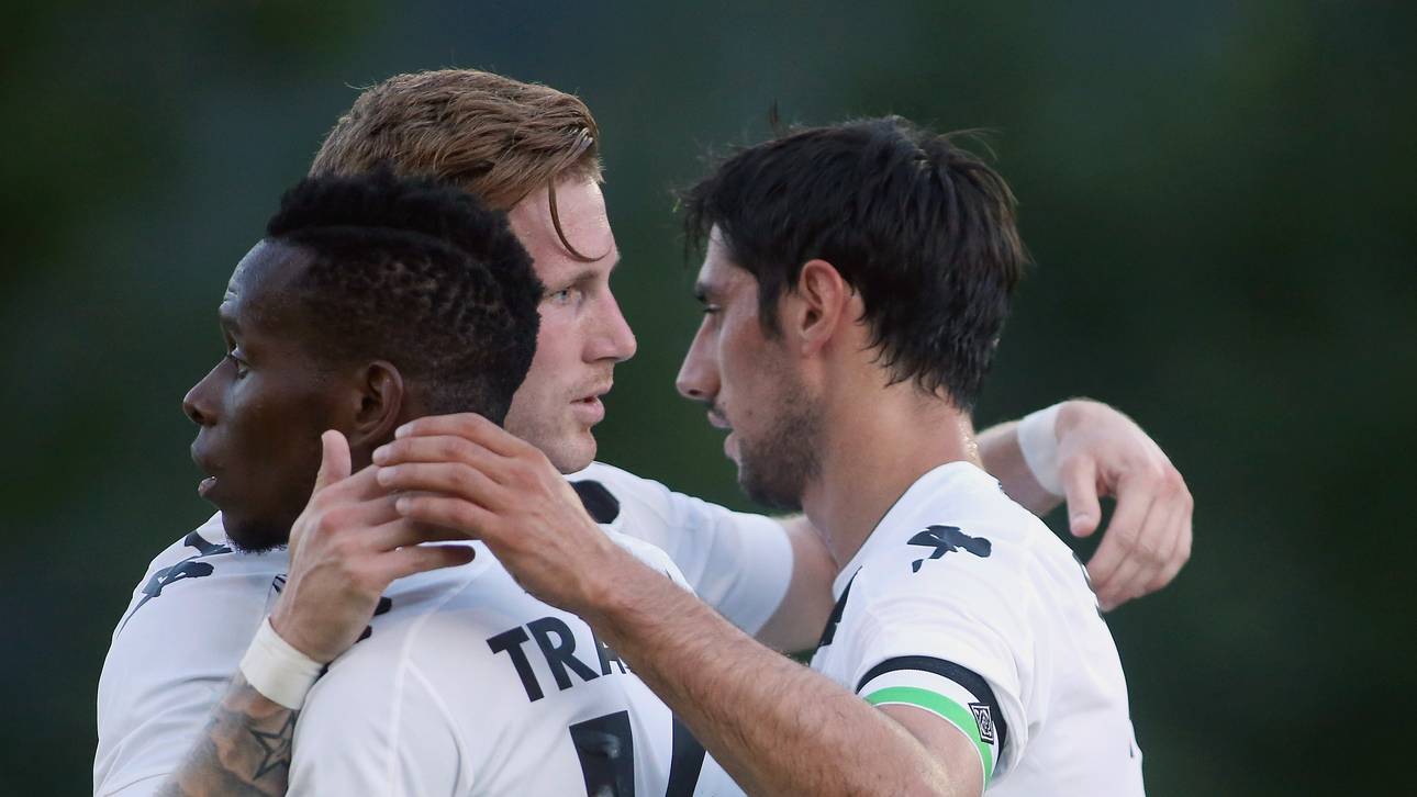 Köln und Gladbach jubeln spät