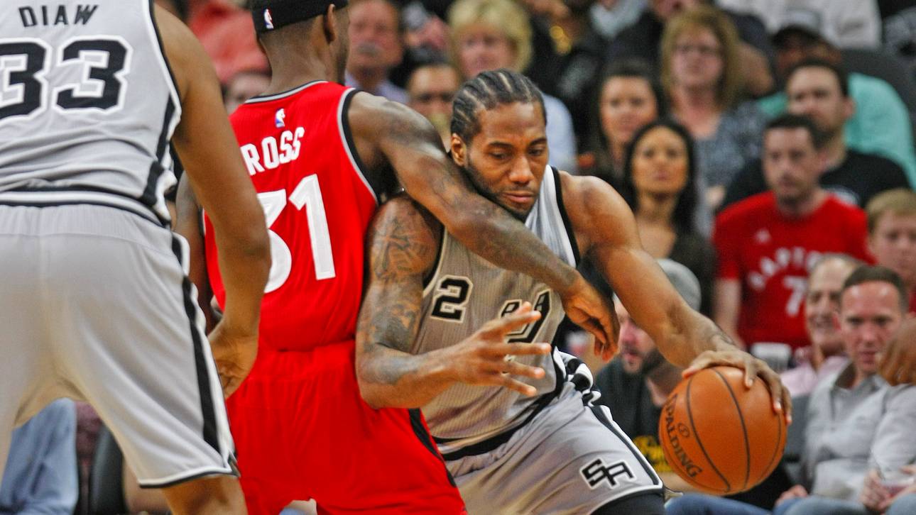 Spurs und Leonard stellen Rekorde auf