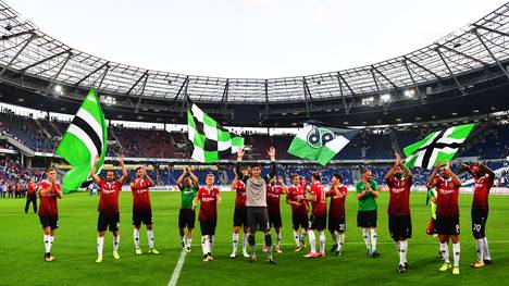 Hannover 96 v FC Schalke 04 - Bundesliga