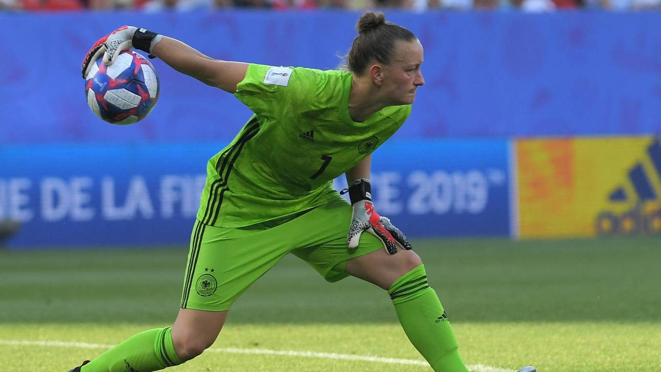 Schult: „Schaue lieber Frauenfußball“