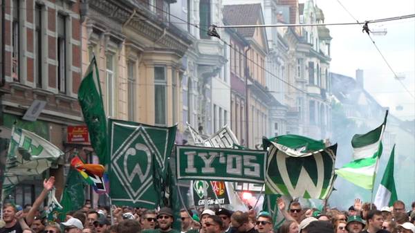 Grün-weißes-Farbenmeer! Was für ein Fanmarsch der Werder-Fans