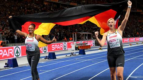 Shanice Craft (l.) und Nadine Müller räumten bei der Leichtathletik-EM für Deutschland im Diskuswurf ab