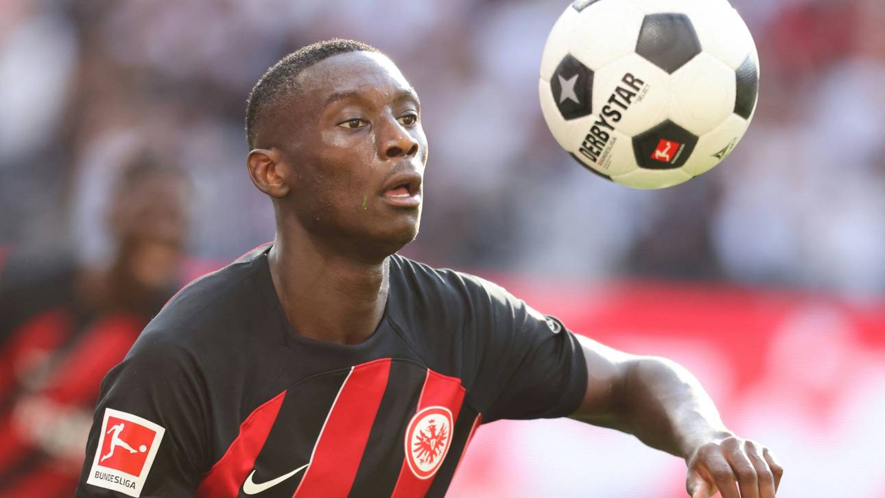 Transfer von Kolo Muani weiter offen – PSG holt Barcola