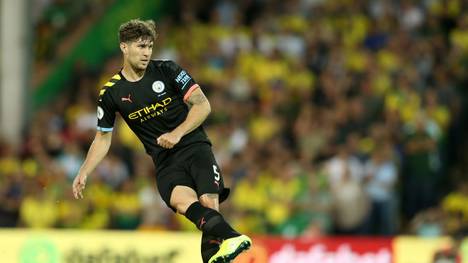 NORWICH, ENGLAND - SEPTEMBER 14: John Stones of Manchester City during the Premier League match between Norwich City and Manchester City at Carrow Road on September 14, 2019 in Norwich, United Kingdom. (Photo by Paul Harding/Getty Images)