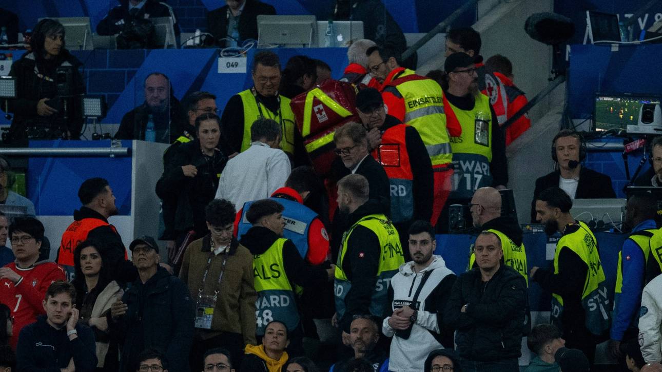 Szene vom Notfalleinsatz in der Münchner Arena