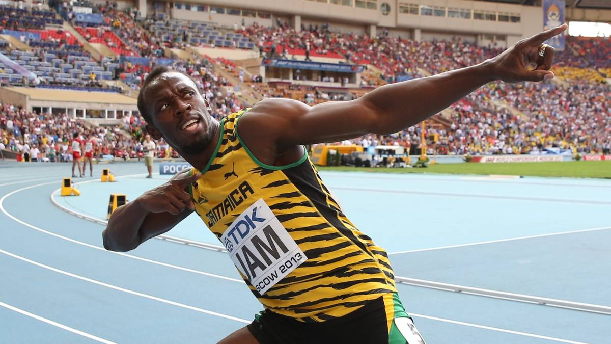 In dieser Saison läuft Bolt der Konkurrenz noch hinterher. Schuld daran sind auch immer wieder auftretende Verletzungen. Seine Jahresbestzeit über 100 m liegt "nur" bei 9,87 Sekunden. Um seine Siegerpose in Peking zeigen zu können, muss der Paradiesvogel zulegen