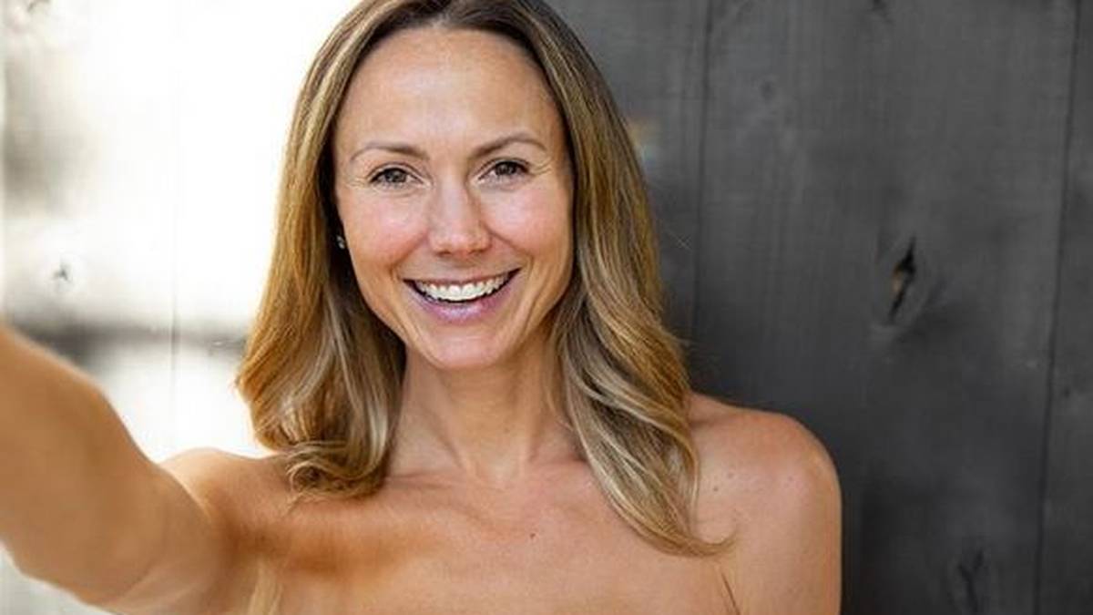 Zu ihrem 40. Geburtstag postete sie am Montag bei Instagram ein Foto "ohne Filter und ohne Makeup - nur ich selbst. So sieht 40 aus und ich bin stolz darauf!" Außerdem erklärte sie, wie wichtig es sei, sich selbst zu lieben und bedankte sich für die Glückwünsche zum Geburtstag