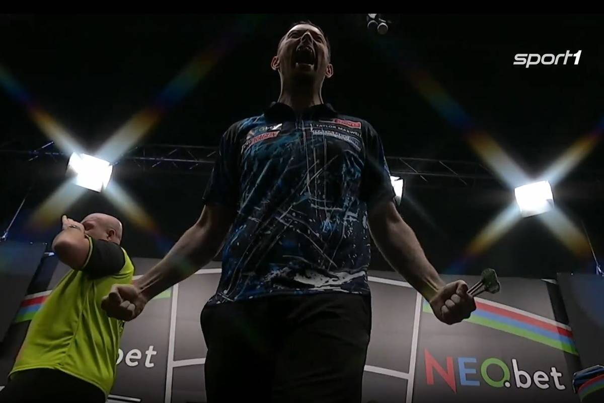 Luke Humphries gewinnt auch den NEO.bet German Darts Grand Prix München 2024. Mit einer Machtdemonstration schlägt er Michael van Gerwen in rekordverdächtiger Zeit. 