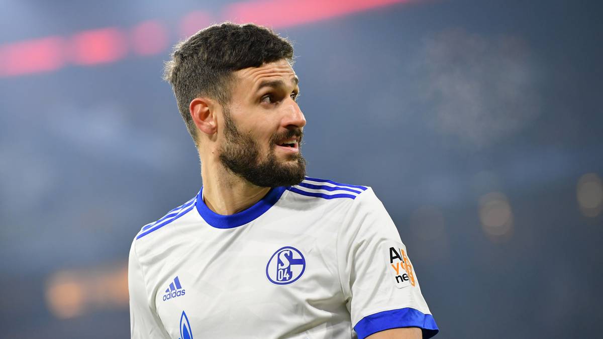 DANIEL CALIGIURI (FC Schalke 04): Für viele neben Naldo so etwas wie der MVP der Schalker Vizemeister-Saison. Kann auf beiden Außenbahnen wirbeln, überzeugt auch in der Rückwärtsbewegung und ist gefährlich bei Standards: 13 ruhende Bälle von Caligiuri führten zu Toren