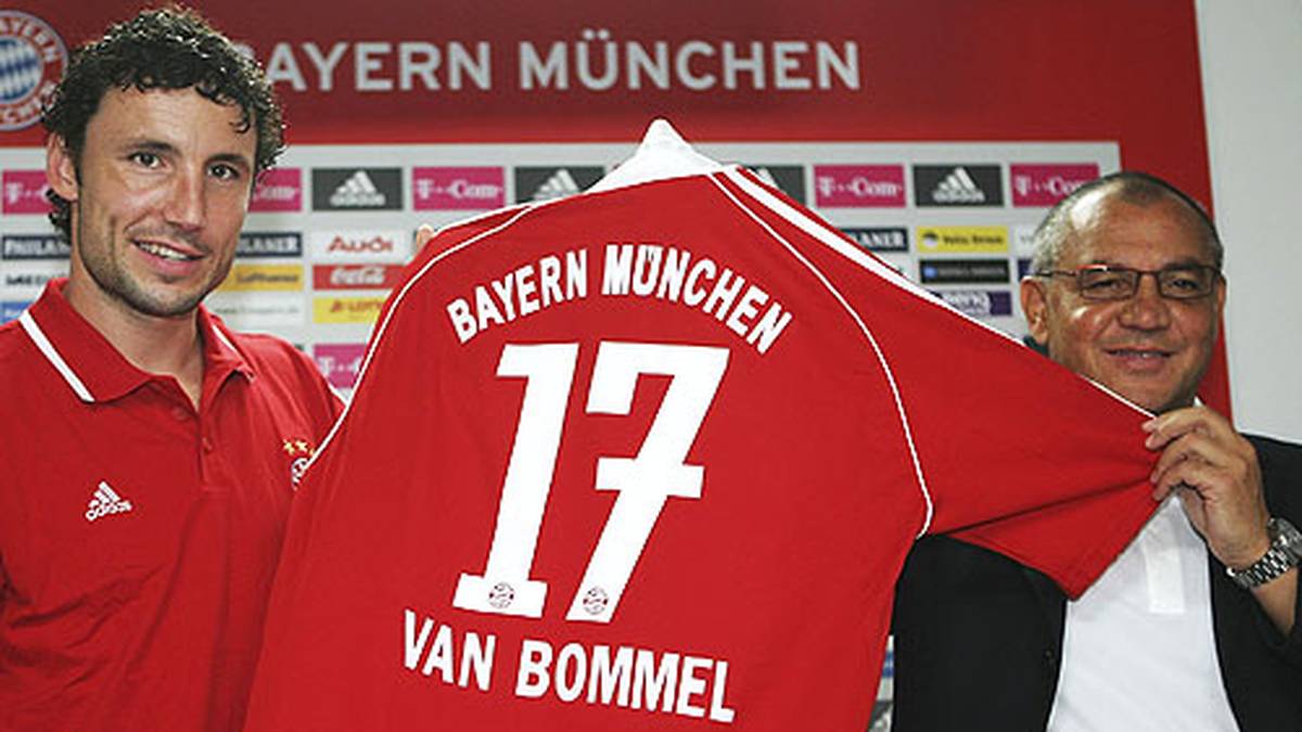 Der damalige Coach Felix Magath sah nach dem Wechsel von Michael Ballack (zum FC Chelsea) ein Vakuum im zentralen Mittelfeld. Die Münchner blätterten sechs Millionen Euro für van Bommel hin