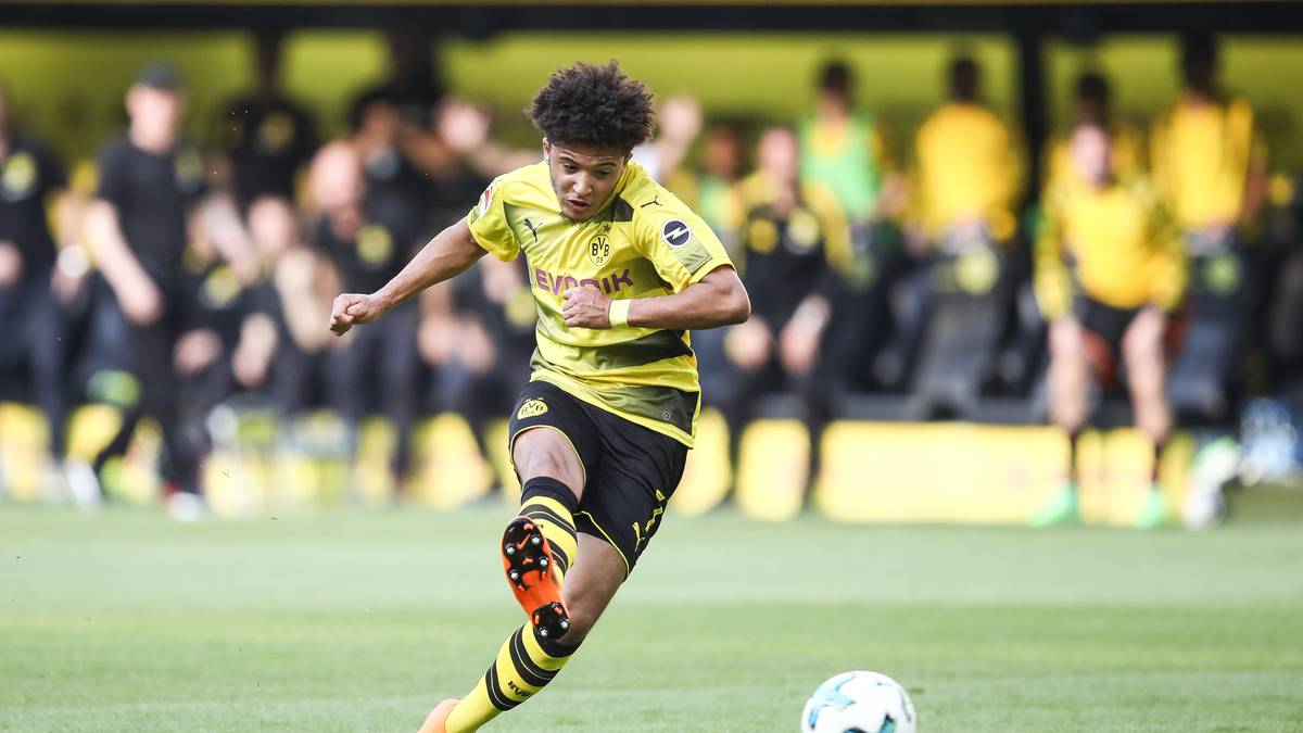 Nun gilt es für ihn den richtigen Grat zwischen jugendlicher Leichtigkeit und einer gewissen Ernsthaftigkeit zu finden - dann dürfte Sancho richtig durchstarten. Ob das schon nächste Saison klappt, ist derzeit nicht abzusehen