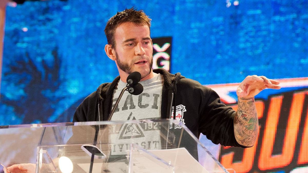 Punk fühlte sich von WWE aber nicht korrekt behandelt, verließ die Liga 2014 und rechnete in einem Interview mit ihr ab, warf ihr unter anderem vor, durch schlechte medizinische Behandlung sein Leben gefährdet zu haben. Er beendete mit 36 Jahren seine Karriere