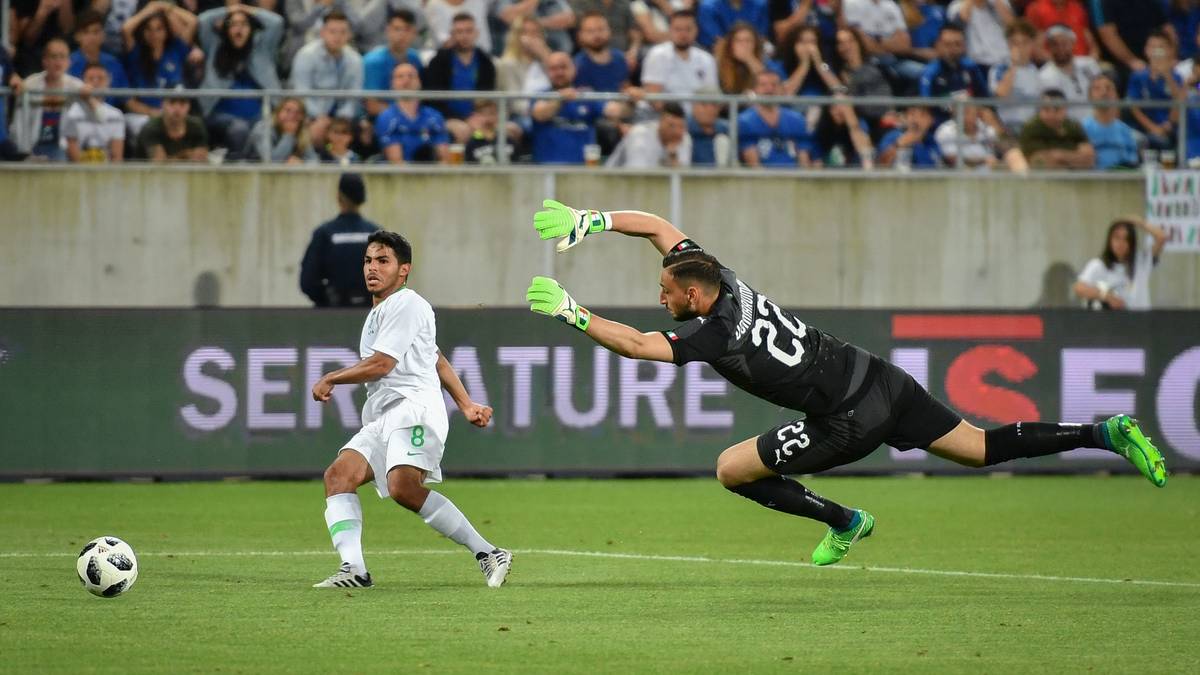 PLATZ 30 - SAUDI-ARABIEN: Einem respektablen 1:2 gegen Italien folgte ein deutliches 0:3 gegen Peru - die Saudis sind eine Wundertüte. Weiteren Aufschluss, ob es in die K.o.-Runde gehen kann, könnte der letzte Test gegen das DFB-Team am Freitag liefern